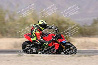 media/Dec-01-2025-Moto Forza (Mon) [[2daa91e15f]]/2-Intermediate Group/Session 3 (Turn 7 Inside Pans)/